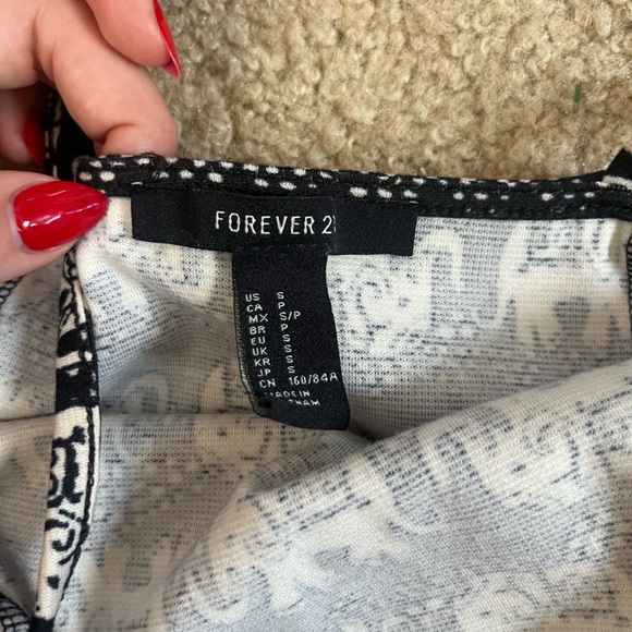 Forever 21 Small Tank Top - Picture 4 of 4